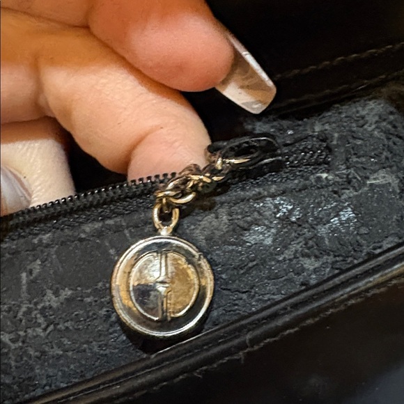 Gucci Black patent leather shoulder bag - Picture 12 of 17